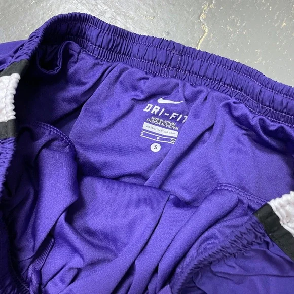 Nike 3” Running Fitness Shorts 716453-534 Purple Small Work Out Tempo - Picture 10 of 13